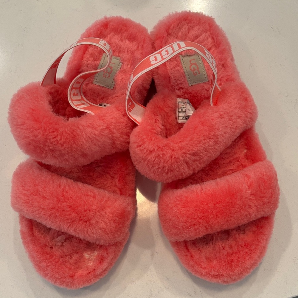 UGG Coral Fluffy Sandals